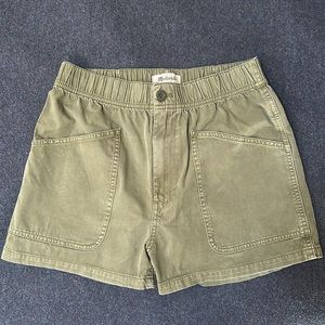Madewell Garmet-Dyed Utility Pull On Shorts - size 27